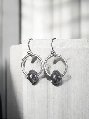 5 For $25💫Silver Hoop Earrings with Dark Textured Beads